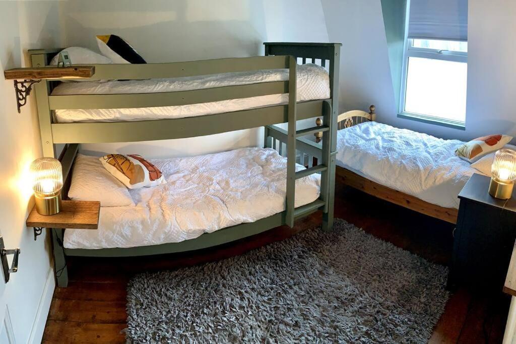 Chic Townhouse Near Tunnels Beaches Ilfracombe Ngoại thất bức ảnh